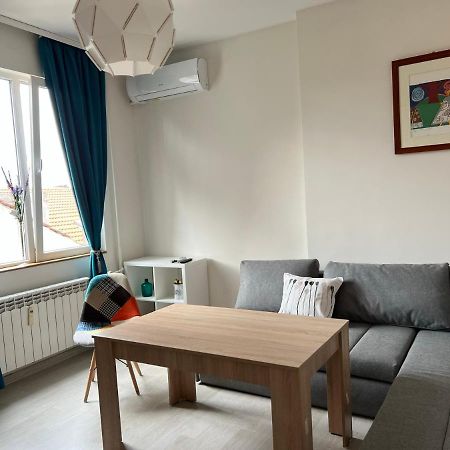 Appartamento Vitosha 60 Sofia Esterno foto